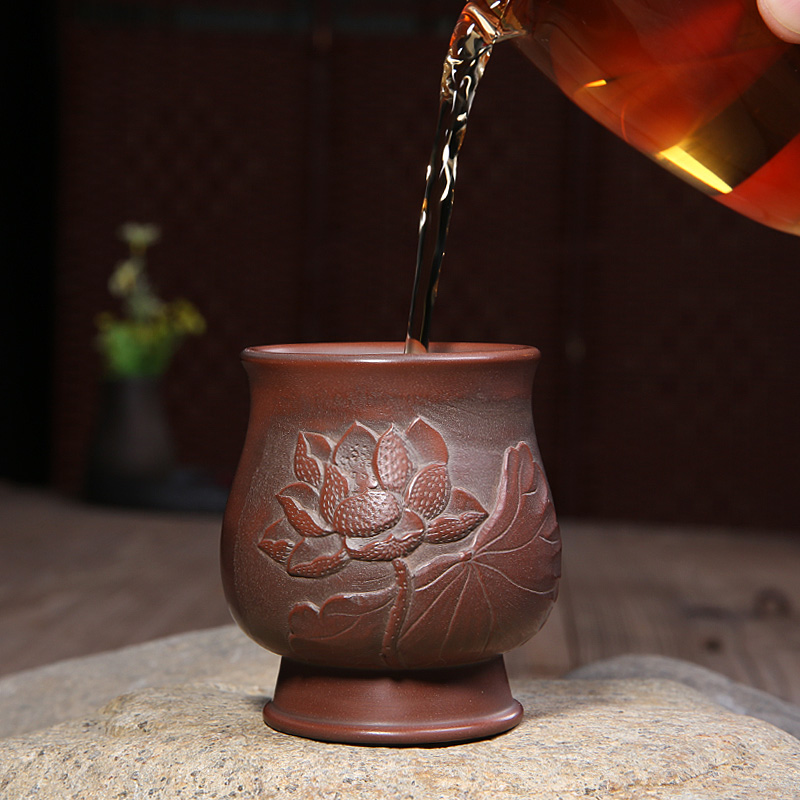 手刻铲底荷花高足樽杯10.jpg